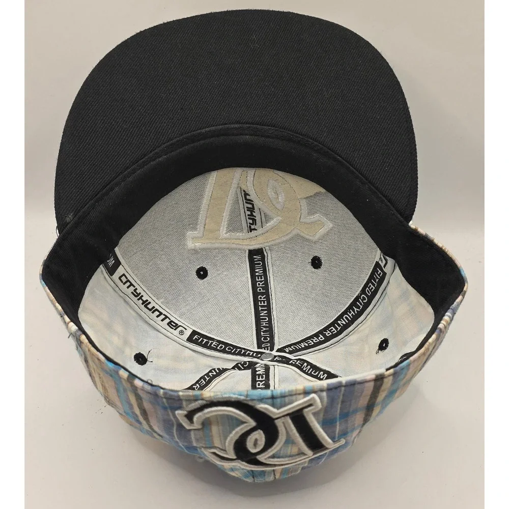 City‎ Hunter DC Logo Fitted Hat Small Black Blue Plaid Cap
